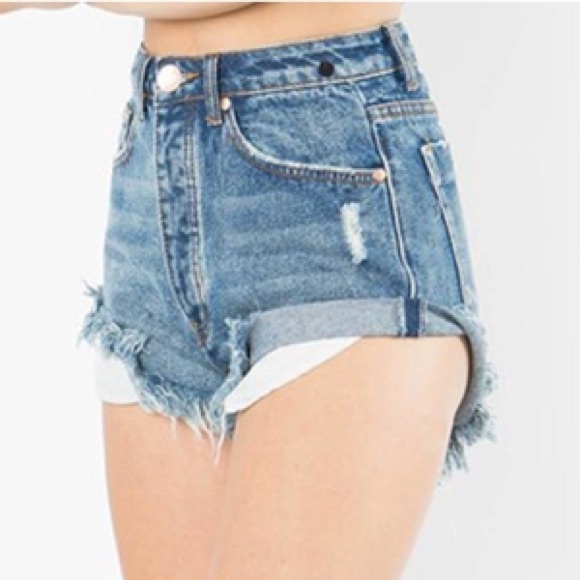 signature 8 high waisted shorts